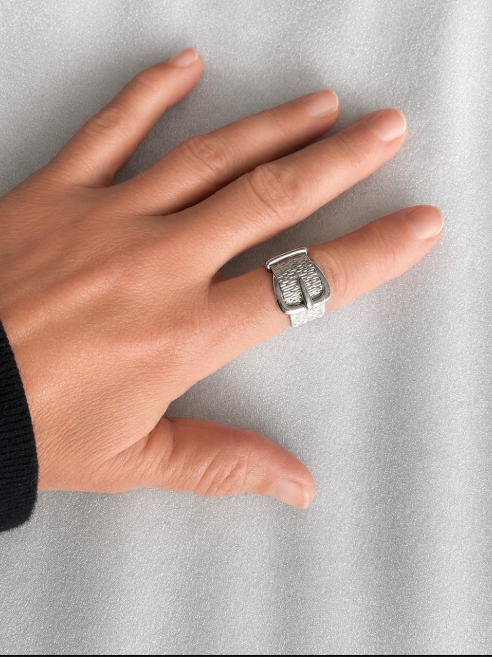 Source Unknown Silver Buckle-Style Women's Ring